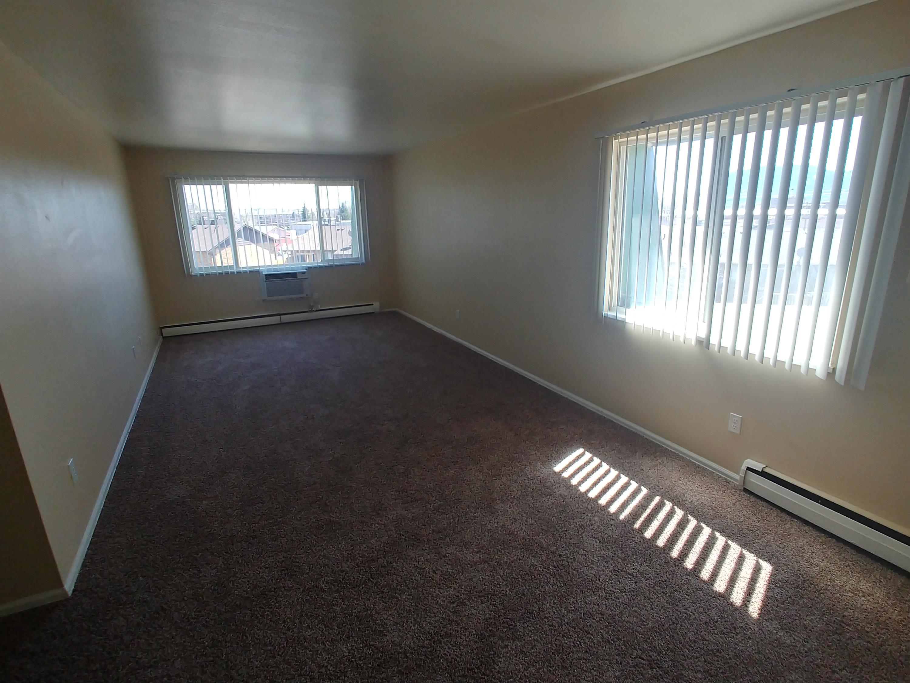 325 Cragmor Road - 302