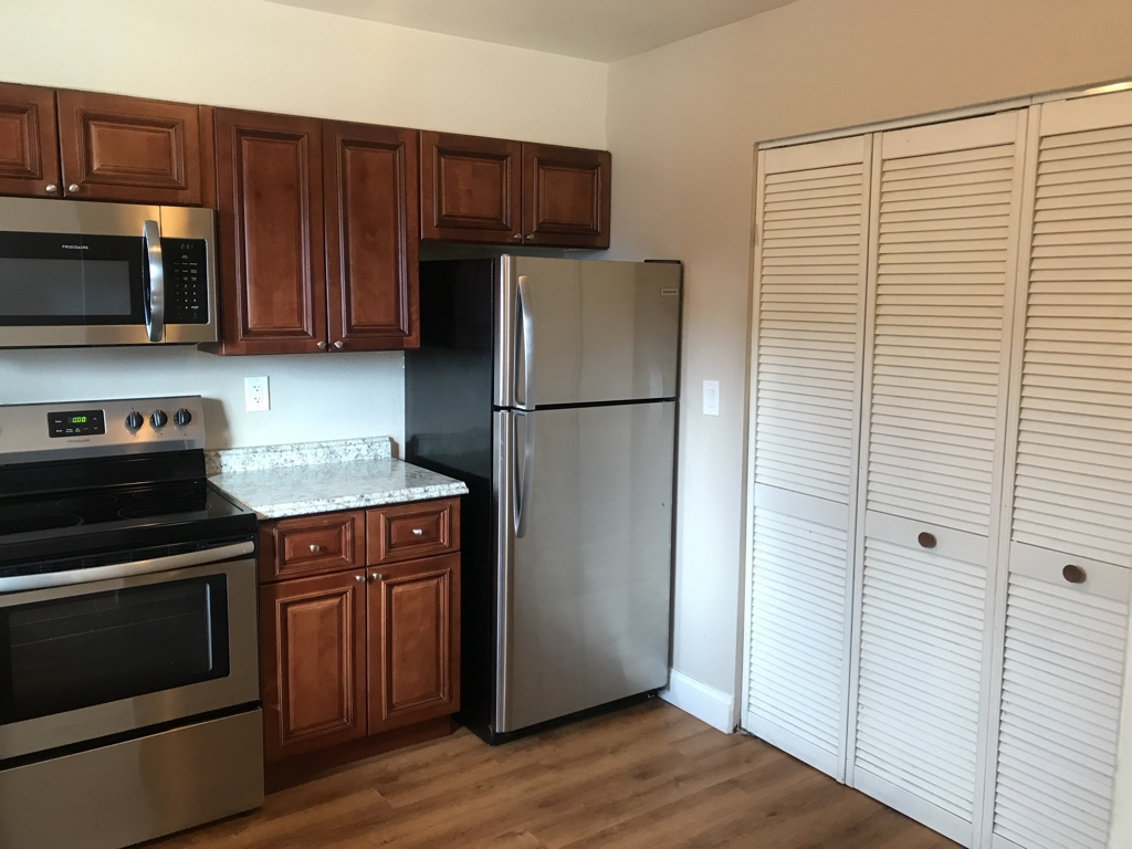1021 Delaware Drive (RW) - 1